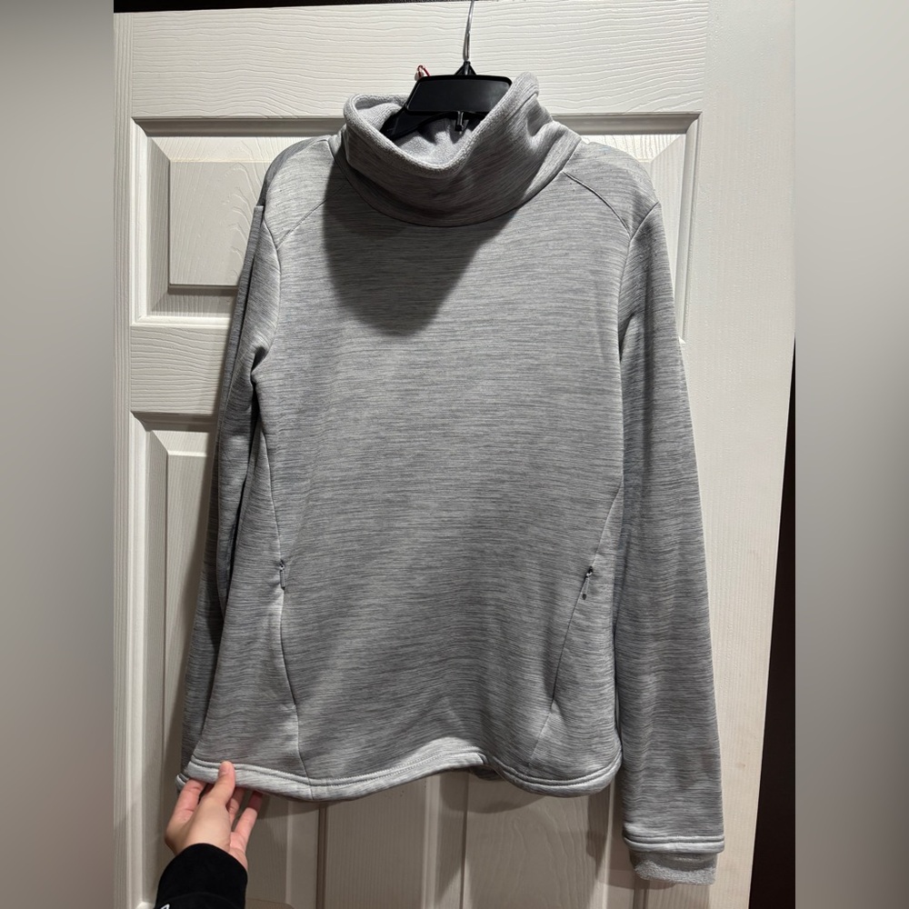 SPYDER Womens fleece lined turtleneck.